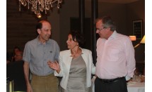 Françoise Devaud, vice-présidente de la FFMKR, a remercié Bernard Gautier et Patrick Thibault, dont le mandat arrivait à son terme lors de ce congrès, pour leur long engagement au sein de la Fédération.
